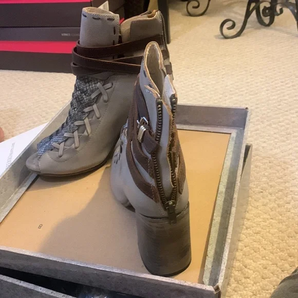 Freebird New in Box! Eagle Grey Multi! - Picture 5 of 5